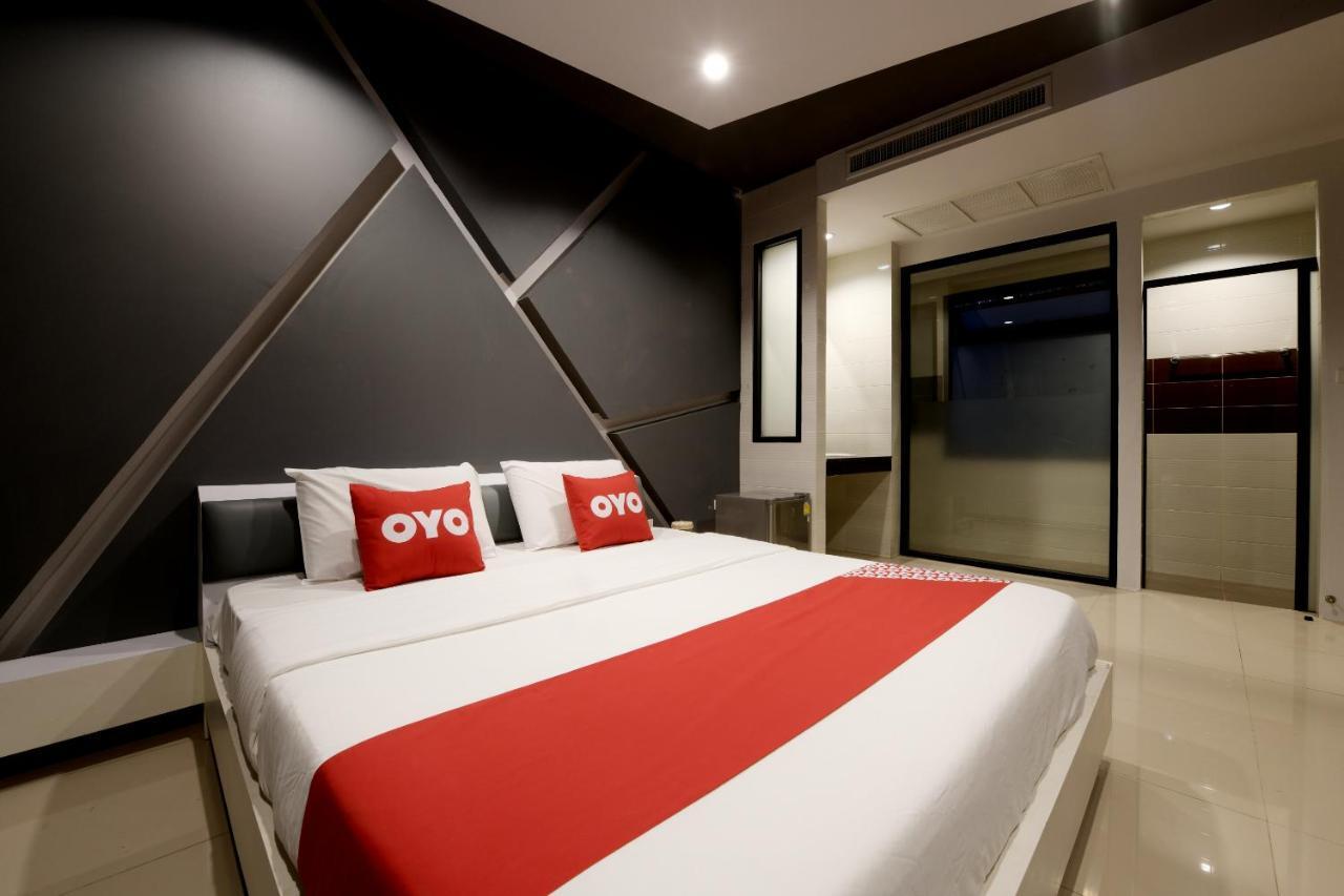 Sriracha Hotel And Spa Ban Huai Yai Phrom Exteriör bild
